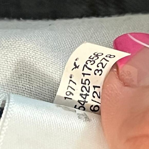 American Eagle Highest Rise 90's Flare Distressed Jeans Denim Medium Wash Sz 6 - Picture 9 of 9